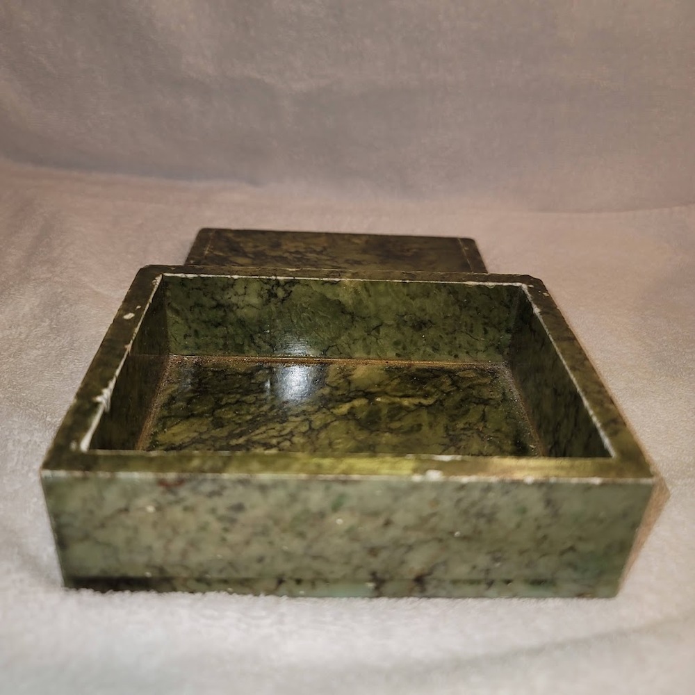 Italian Green Alabaster Marble Jewelry, Decorative, Cigarette Box Lidded, 1970s